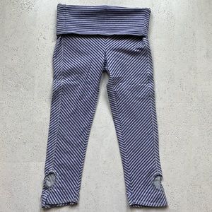 Move Alternative, striped yoga/Pilates capri leggings